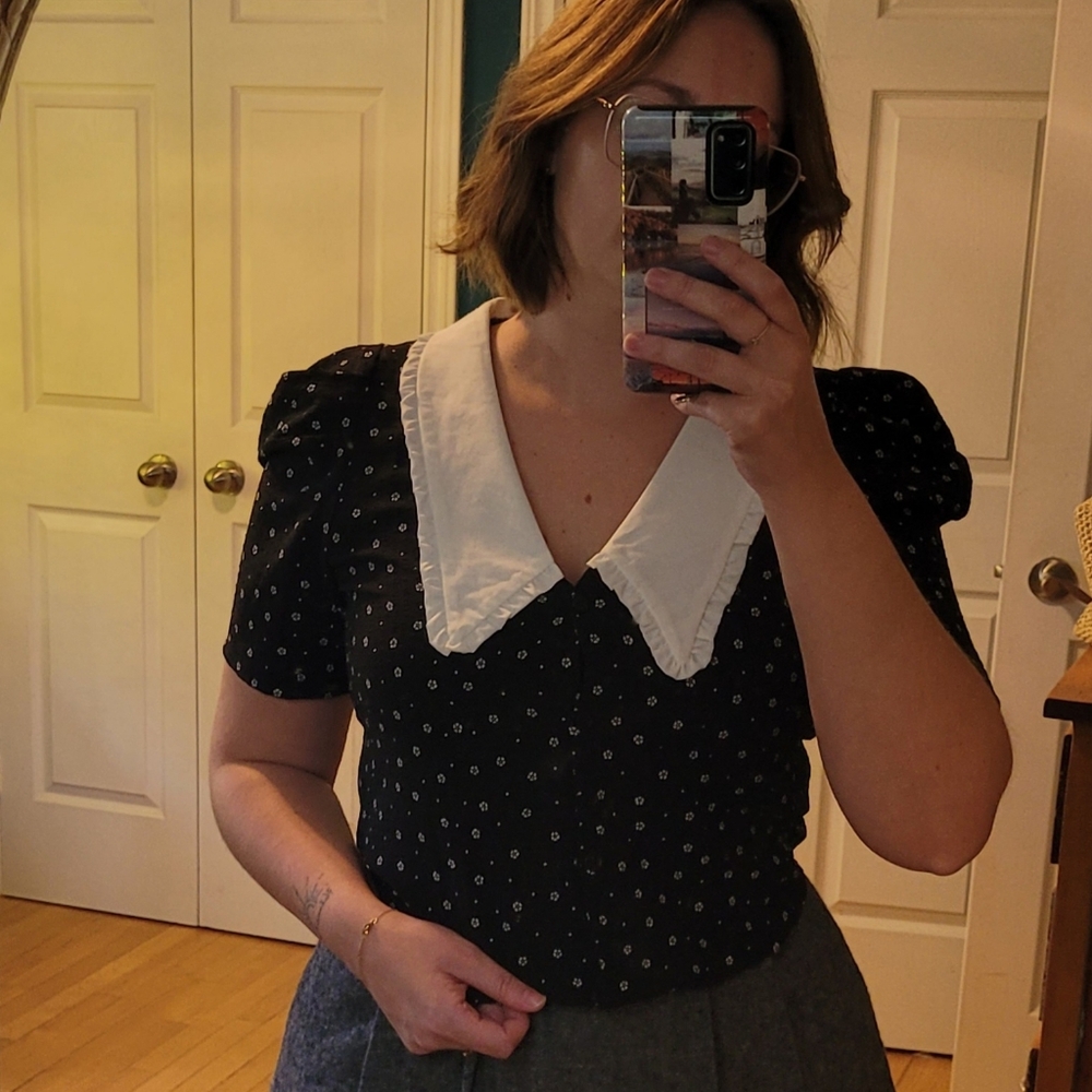 Elli White Peter pan Collar Top